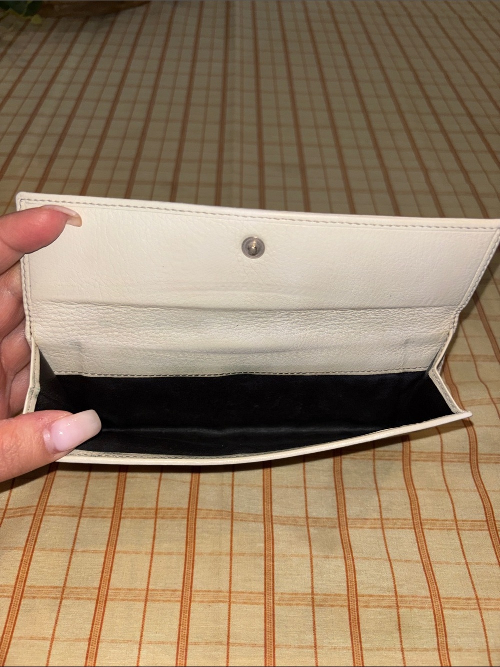 Authentic Gucci Beige and Brown Monogram Continental Wallet with Gold Accent - Picture 7 of 10